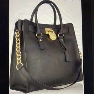 Michael Kors Hamilton LG Saffiano Leather Bag BLK